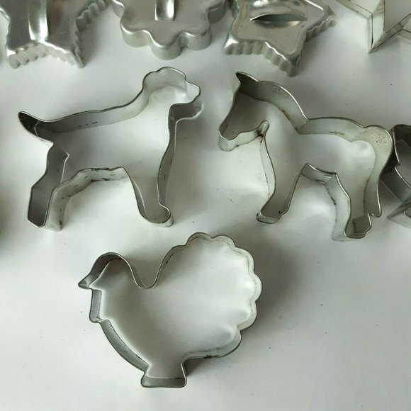 Metal Cookie Cutters Lot 19 Holidays Gingerbread - Picture 5 of 7